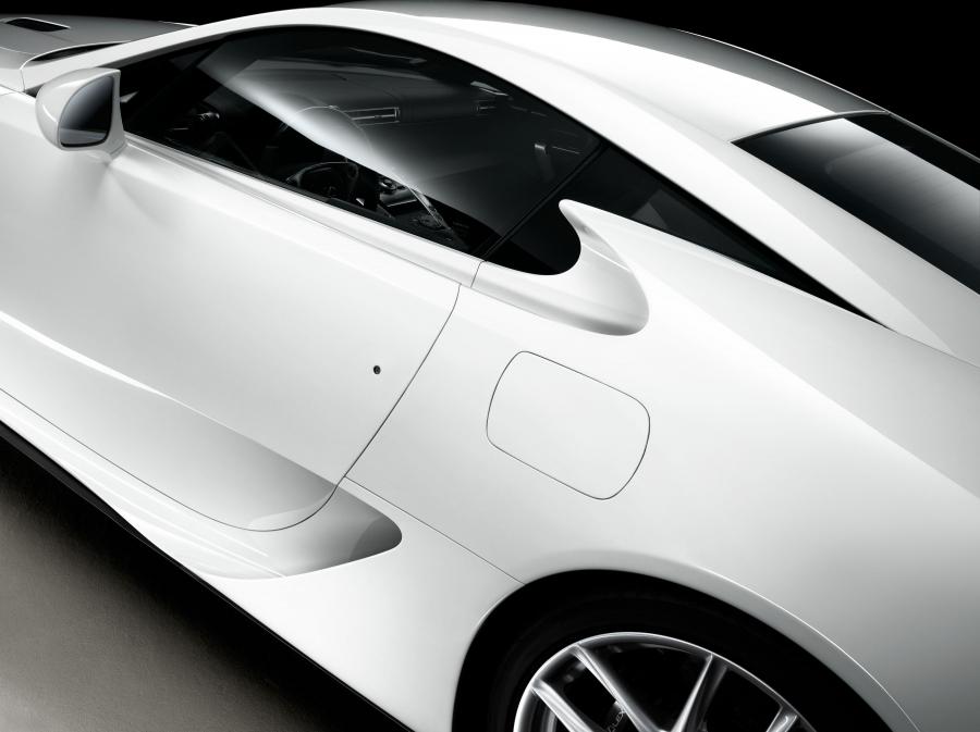  Lexus LF-A 2010 года  (фото 29 из 213)